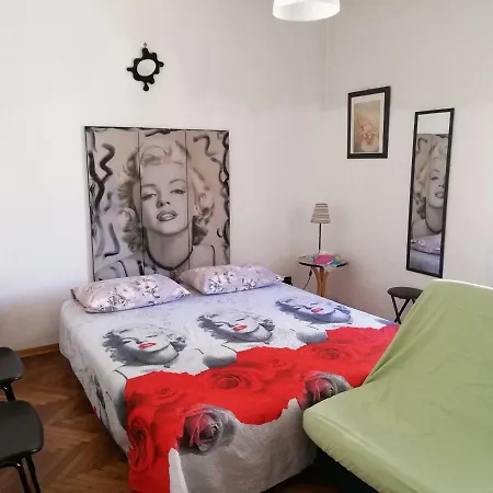Casa Vacanze Santa Rita Apartment